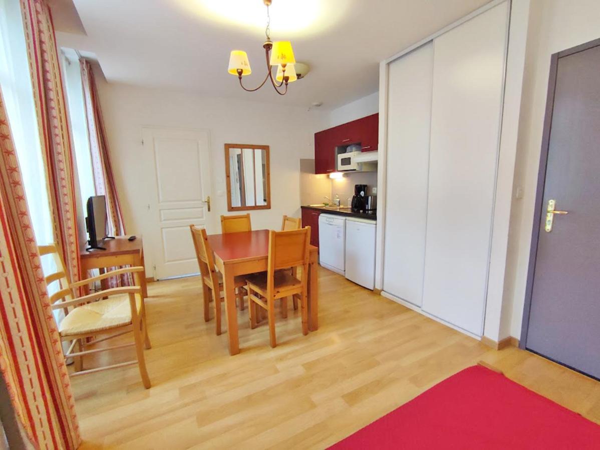 La Petite Ourse, T2, Centre Luchon, Wifi, Casier A Skis, Ascenseur, 4 Personnes Bagnères-de-Luchon Exteriér fotografie